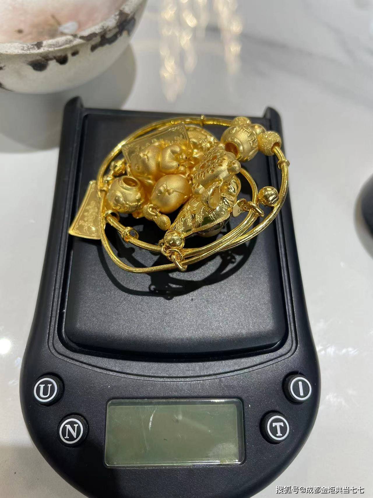 上杭最新24小时上门回收金价方法分析(最方便真实的上杭24小时上门回收黄金方法)